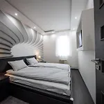 Spacious 3-Room Apartment With Free Parking