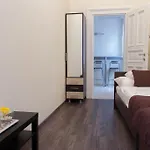 Budapest Center Apartments Luis
