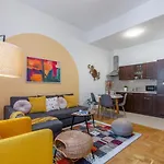 Gozdsu Downtown Apartment Cozy Vibe By Azg