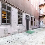 Király Downtown Studio