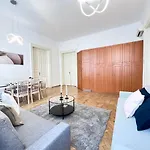 Ferenc Apartment