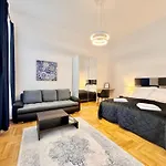 Bella Apartment City Center Budapest