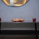 Luxury Cozy 2 Bdr Downtown Apt.4