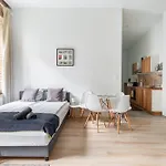 Central Studio By Stn