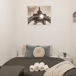 Central Bp Superior Apartment With 2Bedrm, 2Bathroom