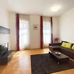 Spacious In A Vibrant Center