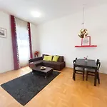 Spacious In A Vibrant Center