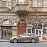 Lovely & Central Apartment