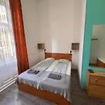 Omega Guesthouse Budapest