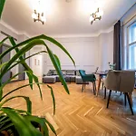 Budapest Grand Danube Suite
