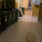 10 House Budget Stay