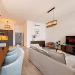 Magnolia Apartment Hotel