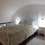 Dori S Lovely Apartment In Budapest