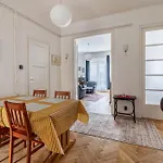 Buda Breeze Apartment