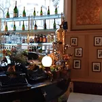 Chic Cozy Quiet Deluxe Citycenter In Astoria With Ac