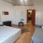 Central And Spacious At Corvin