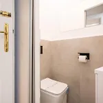 Crystal Cove 2-Bdr Apartment