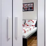 Parking, Ac, Wifi Flat Next To Andrassy Ave
