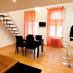 10 House Budget Stay