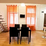 10 House Budget Stay