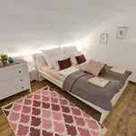 Lovely Apartment At Basilica