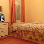Tempo Courtyard Apartman