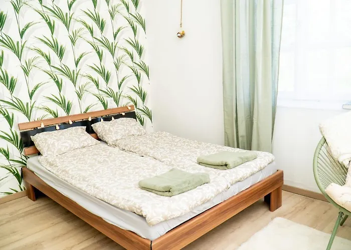 Budai Zöldövezet Központ, Apartmanház, Rendezvényközpont és Étterem