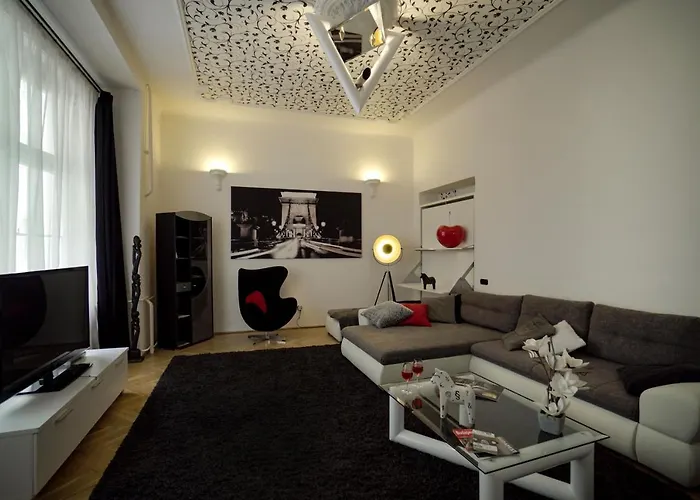 Phoenix Apartment