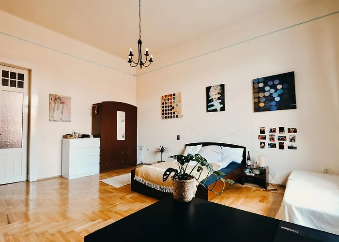 Budapest City Views Apartments