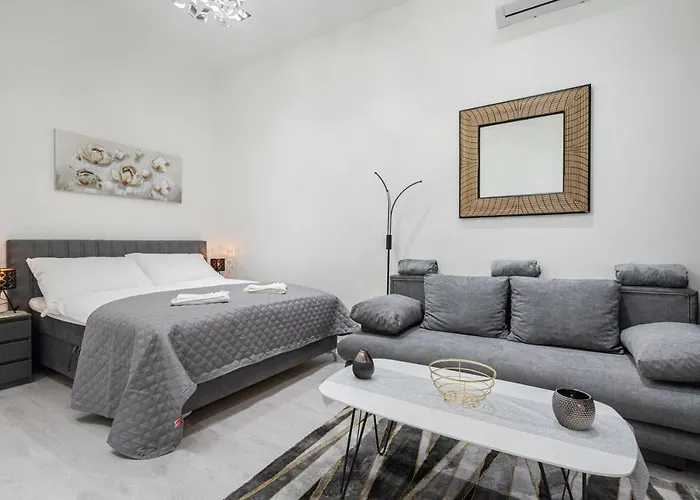 Stellar Dwell Apartment
