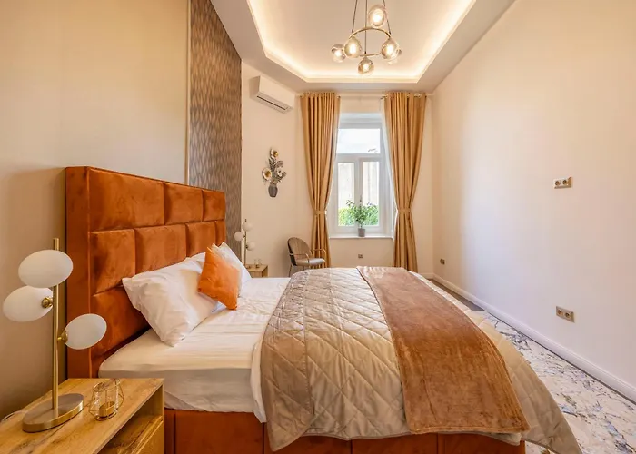 Exclusive Downtown Quentin Residence By Prestige Homes