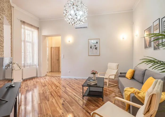 Exclusive N\' Charming Apartment With Sauna In The Heart Of Budapest