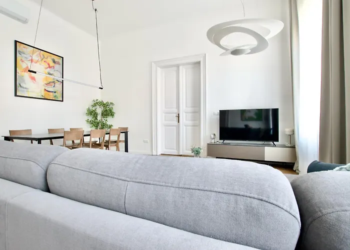 Premium Apartment By Hi5- Jozsef Koerut