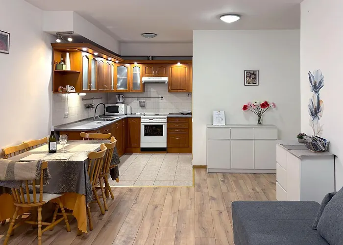 Stay Calm Premium Budapest Apartment, Terrace & Garage