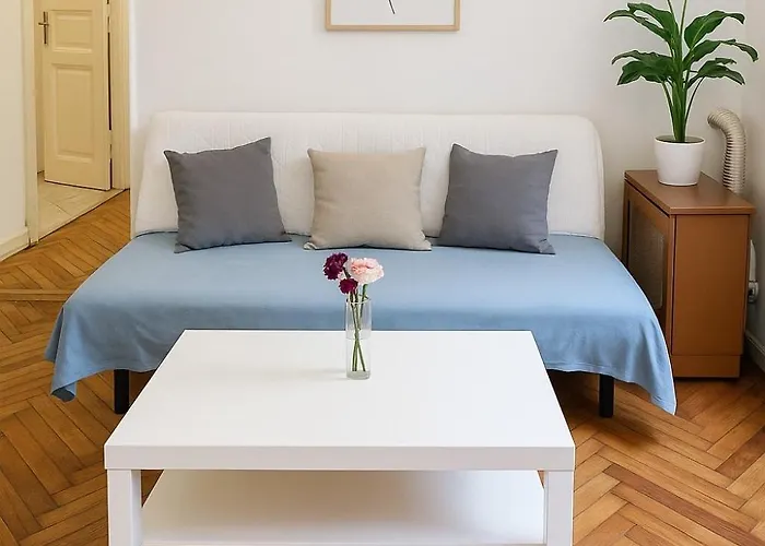 5 Room Central Apartment