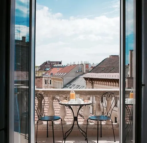 Vaci 75 City View
