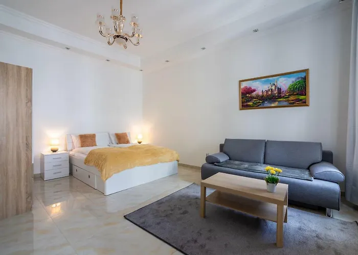 Town Hall Apartment