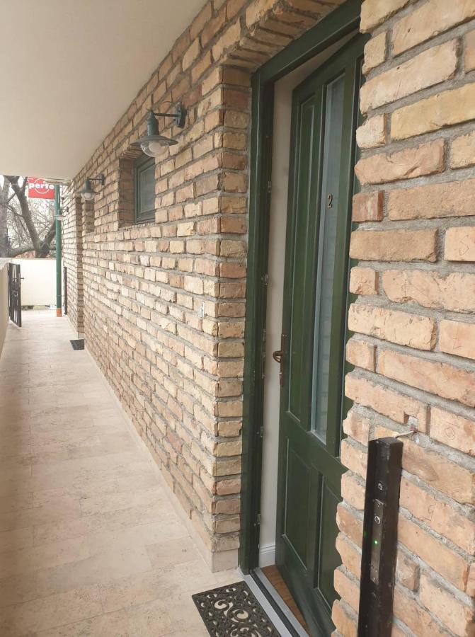 Ejjeli Bagoly Etterem Es Panzio Bed & Breakfast *