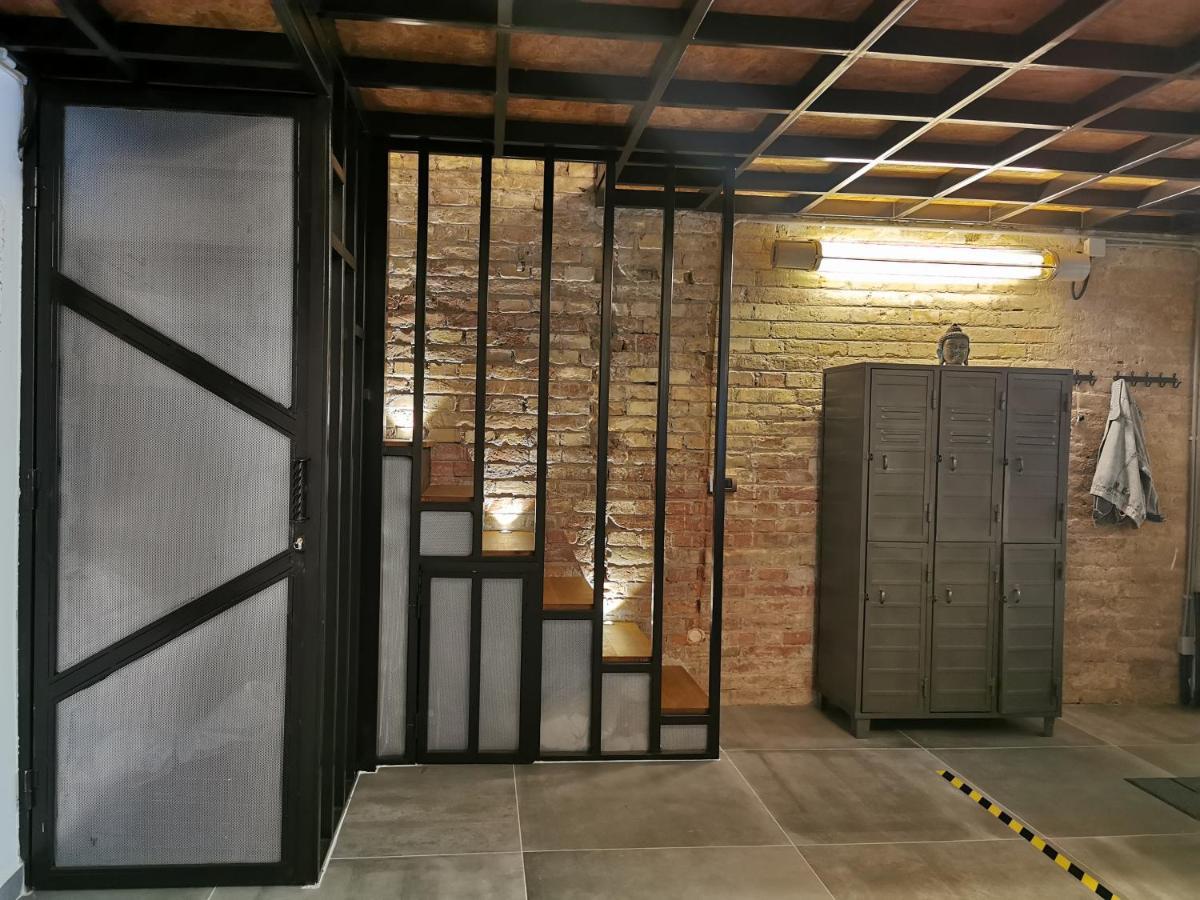 The Address Loft 22ppl *