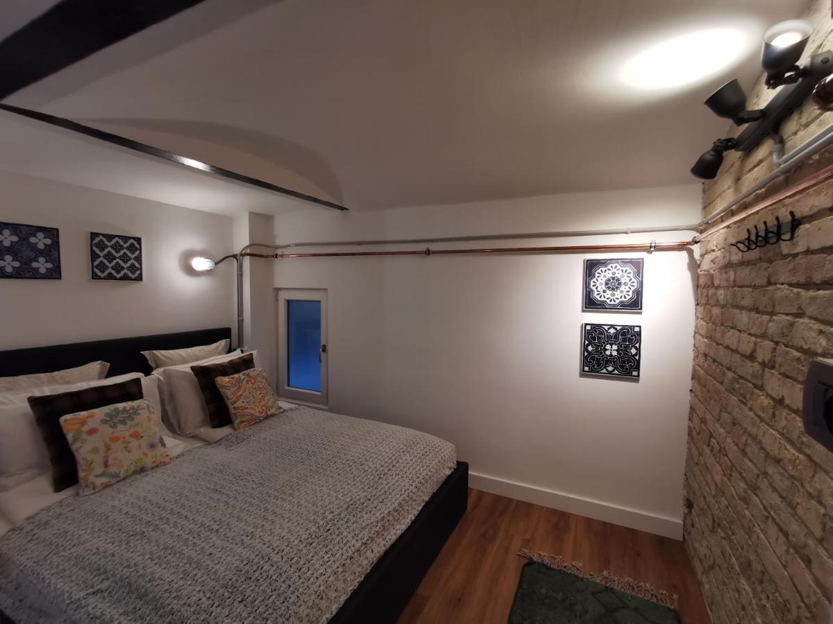 The Address Loft 22ppl * Budapest