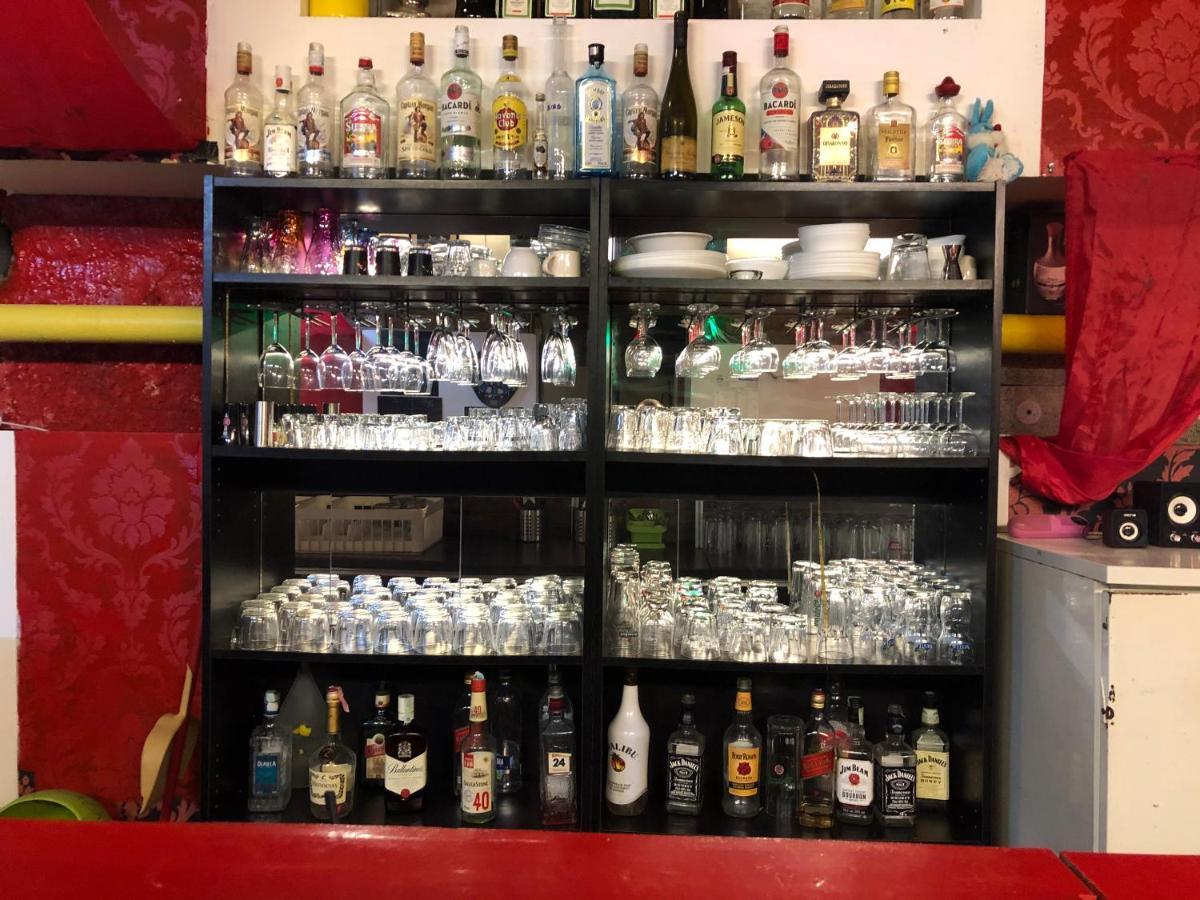 Apartamento Whole Basement Former Pub For Stag Do, Bachelor House Party Flat *