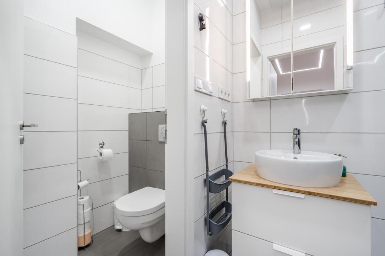 Bpr Stylish Vagabond With Ac Appartement Budapest