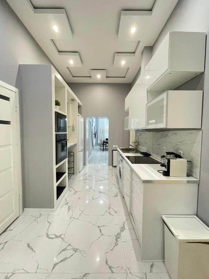 Luxury Ambiance Residency 4Br-2Ba Budapest