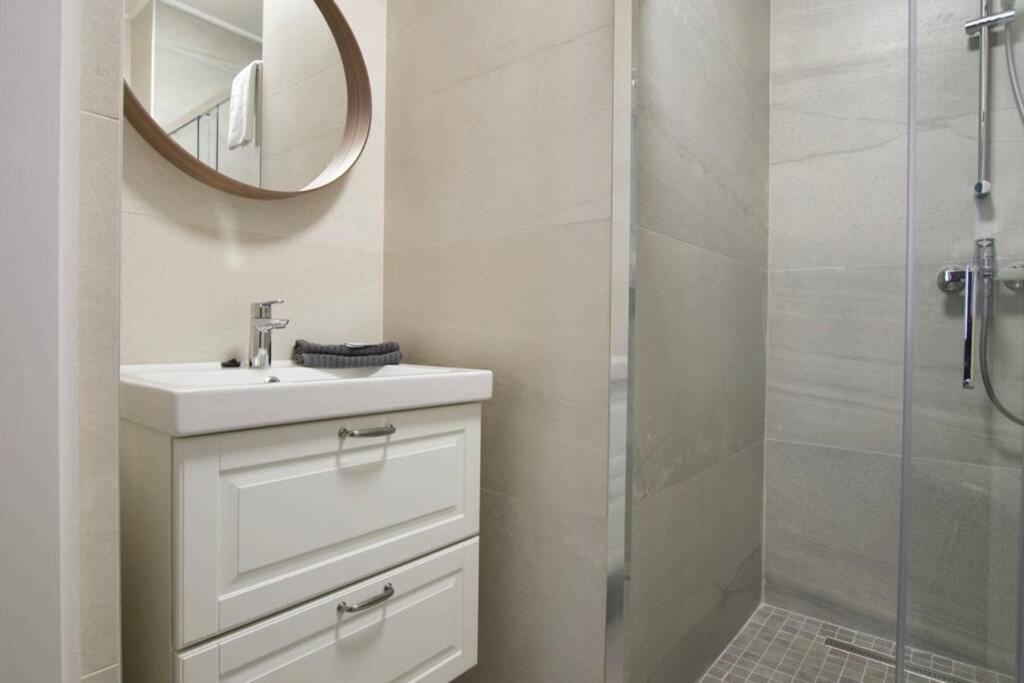 Premium By Hi5-vaci Str. 3 Bedroom * Budapest