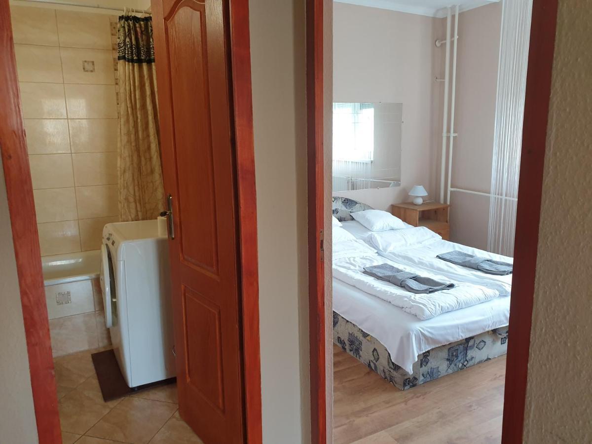 Apartamento Casino Zugló *