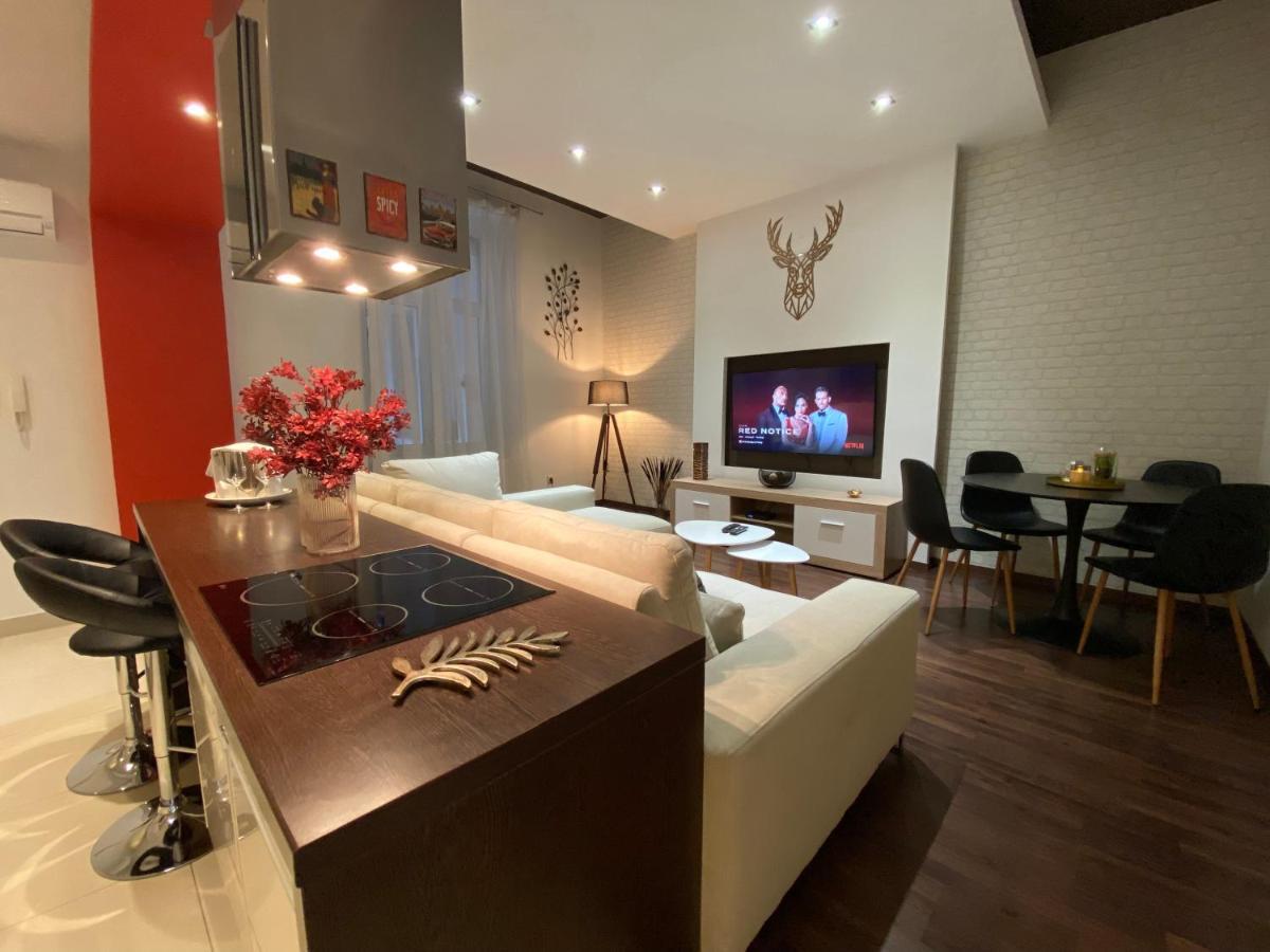Downtown In Style - Luxury