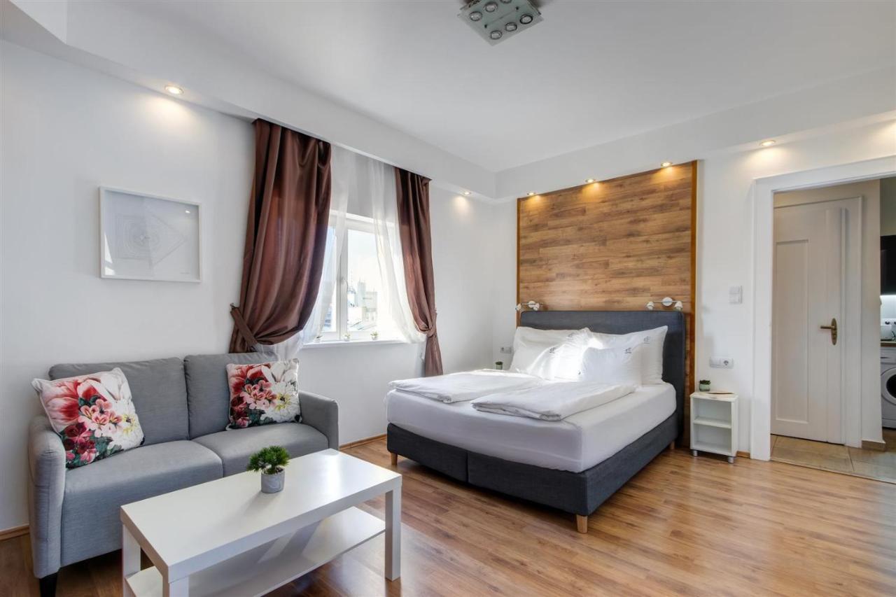 Premium Szervita Square Budapest