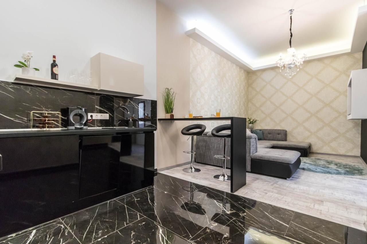 George's Luxury At Danube