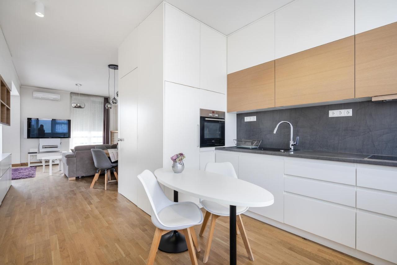 Appartement Breathless Basilika View Elegant Flat With Balcony Need Reservation X Free Parking *