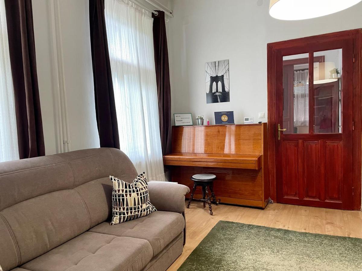 Apartman Rudolf House *